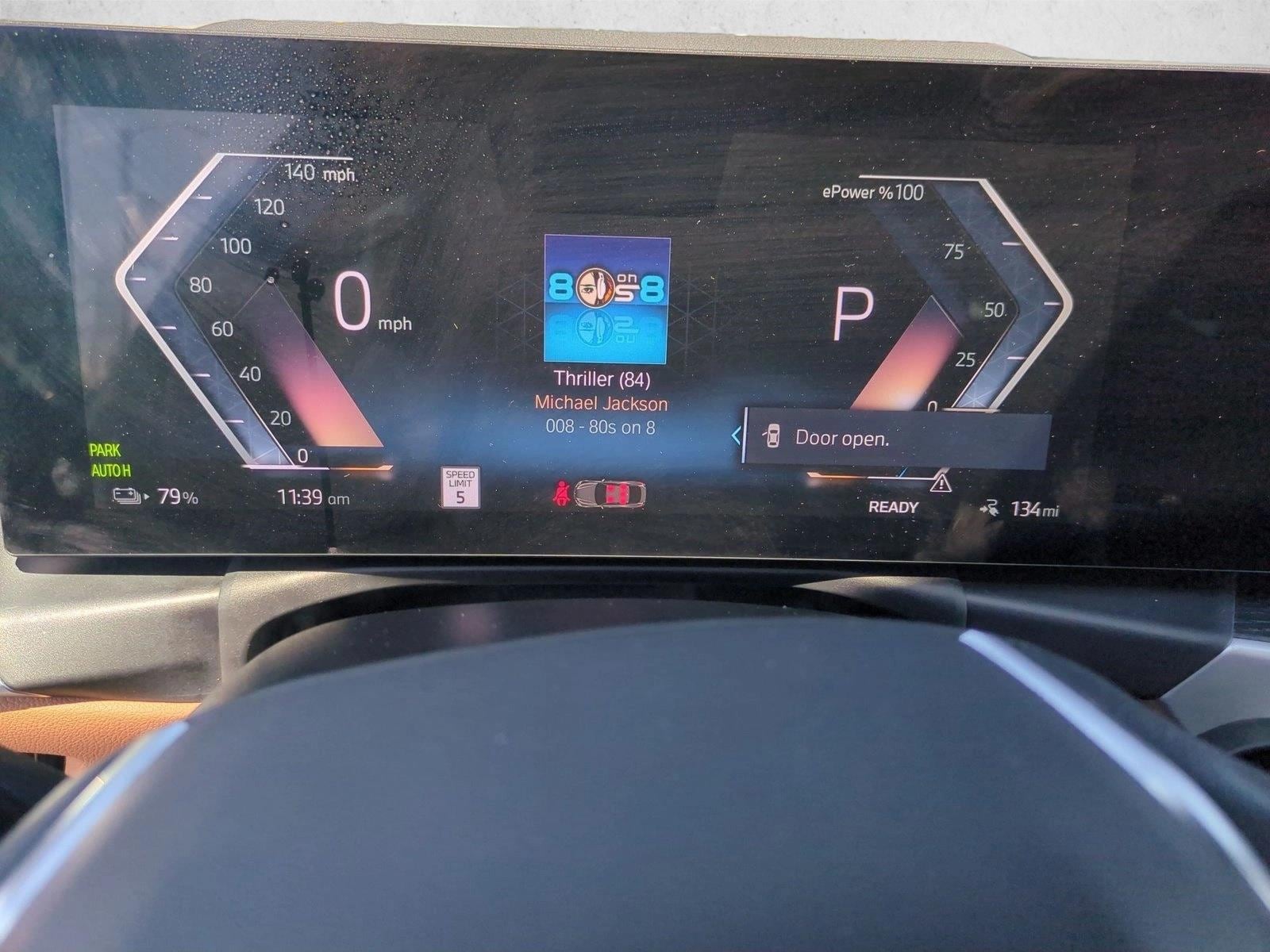 2023 BMW i4 35 - Photo 11
