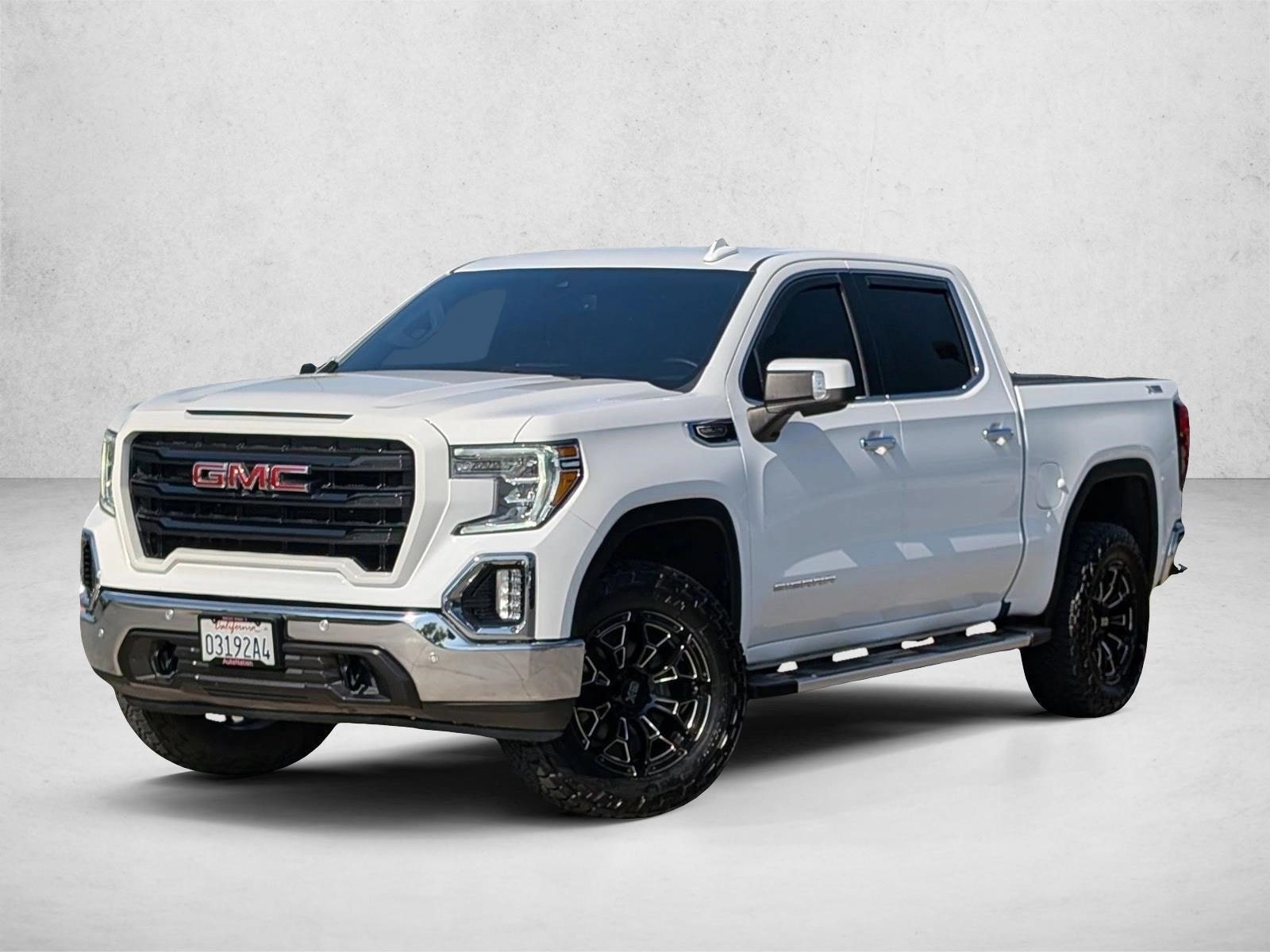 2021 GMC Sierra 4WD Crew Cab Short Box SLT's photo