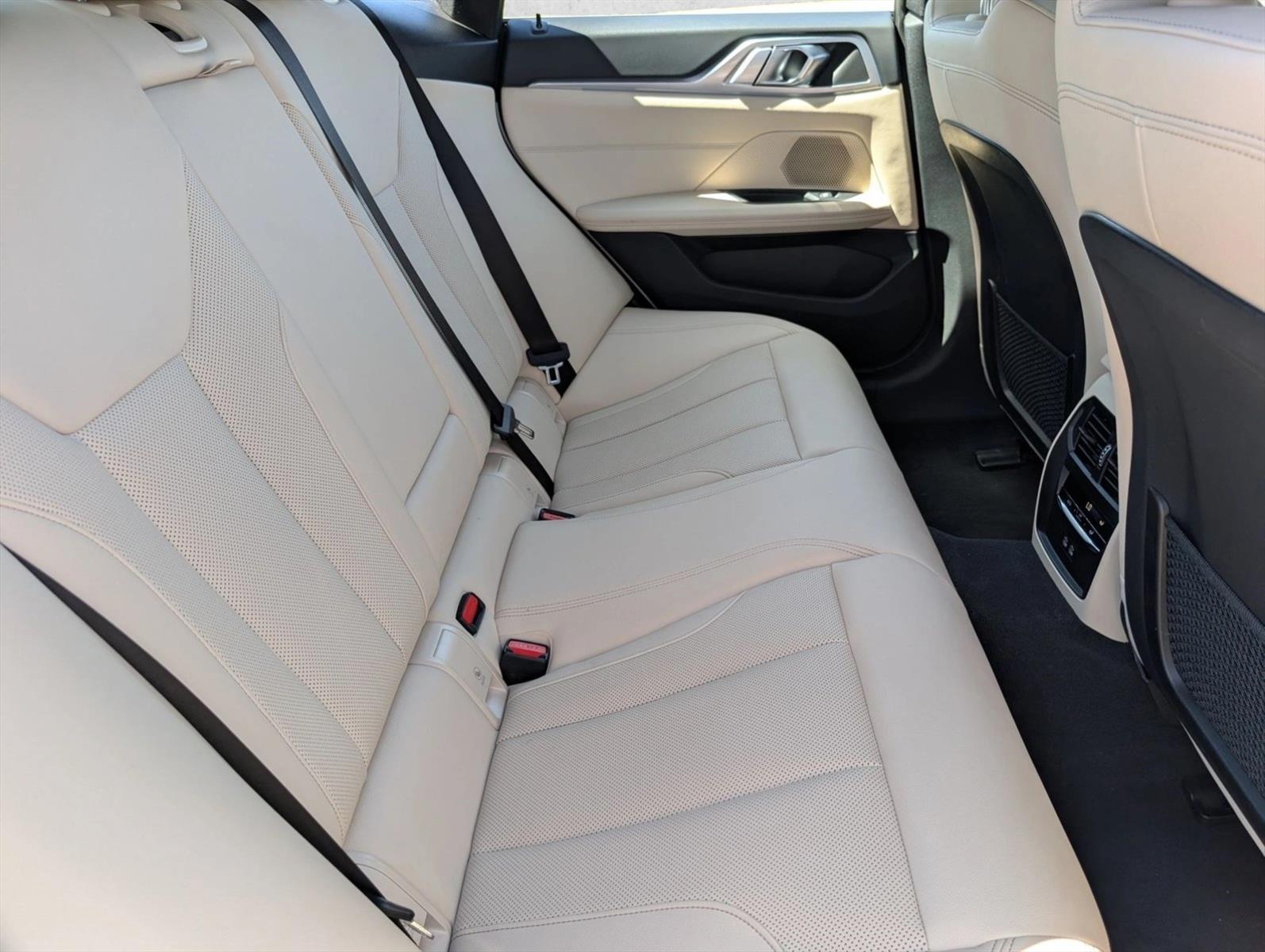 2023 BMW i4 35 - Photo 20