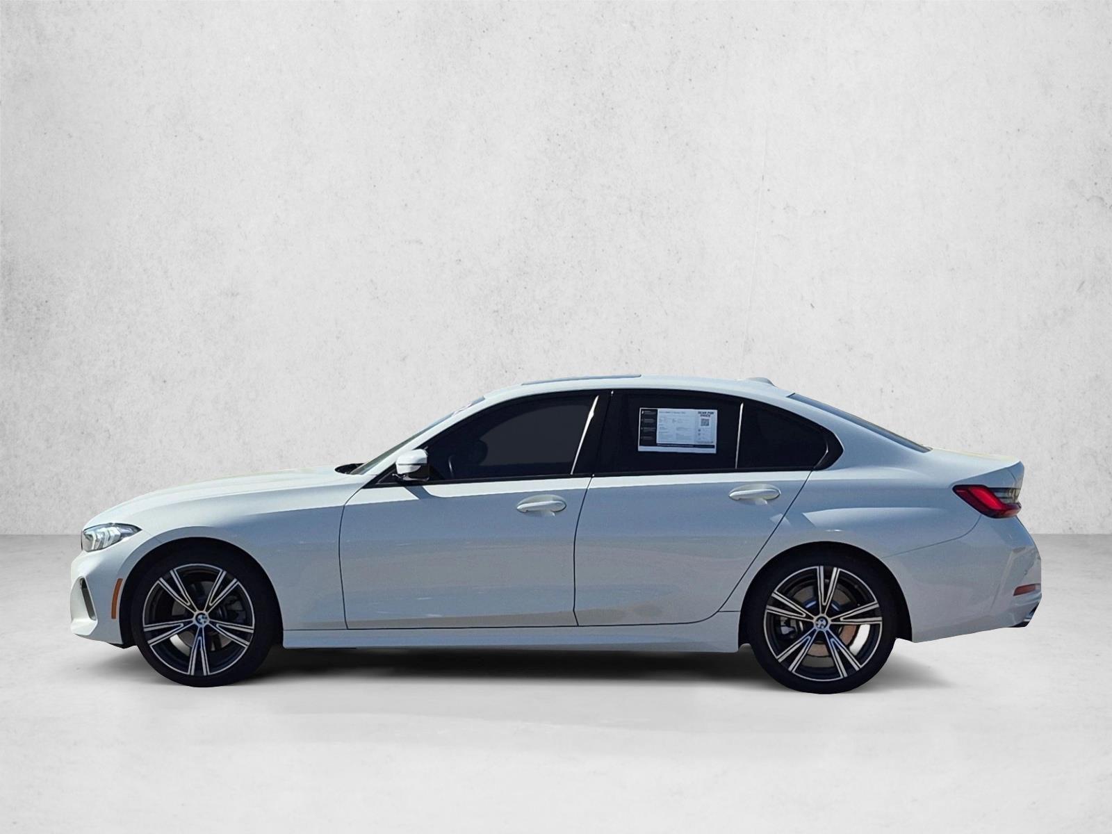 2023 BMW 3 Series 330i - Photo 9