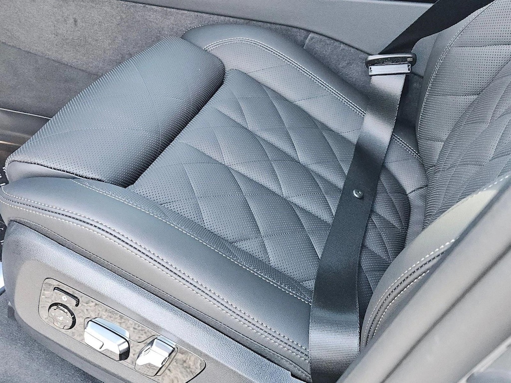 New 2027 BMW X7 xDrive40i SUV