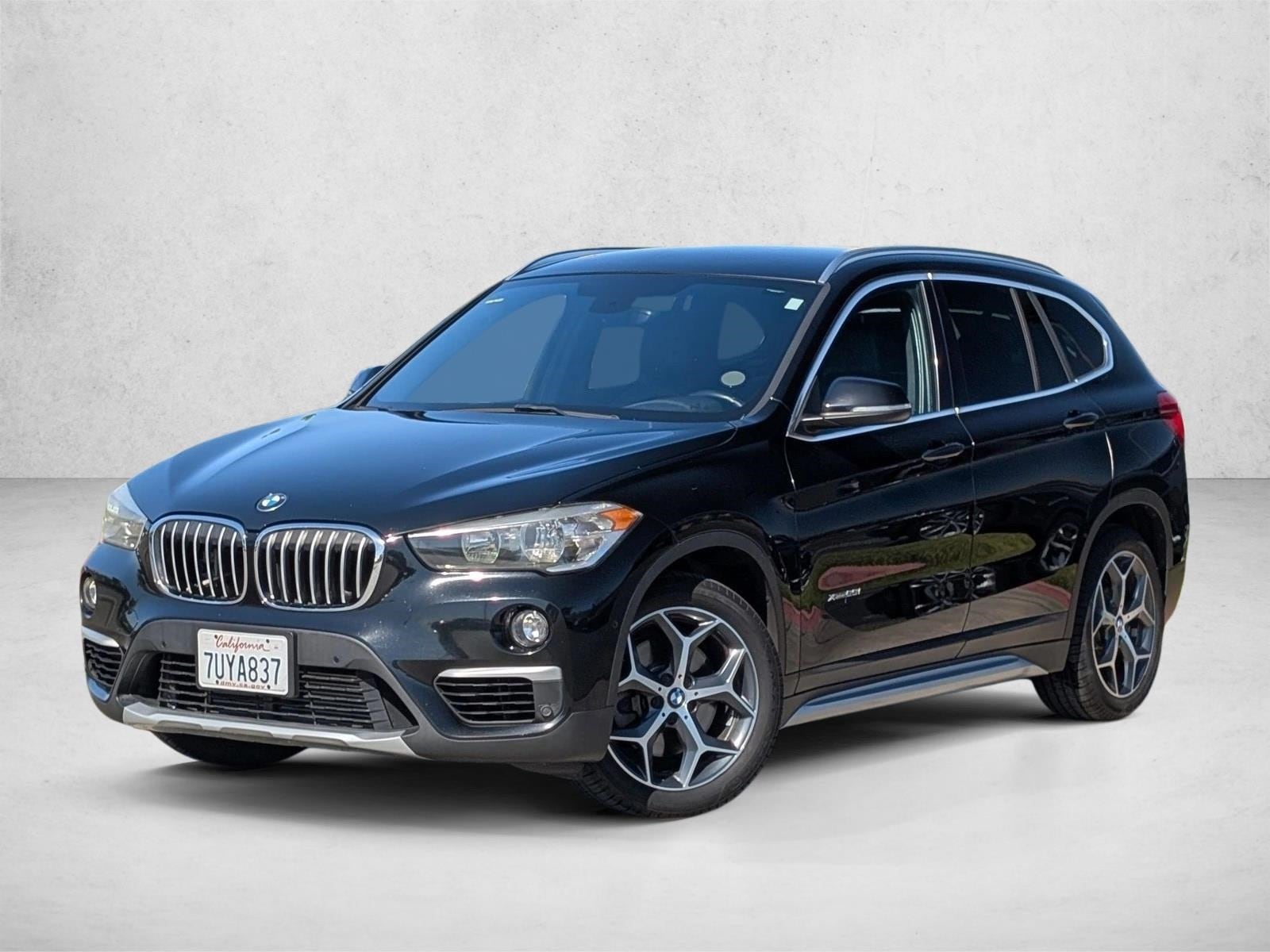 2017 BMW X1 xDrive28i's photo