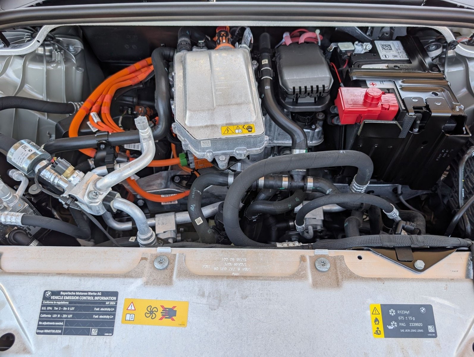 2024 BMW iX Base - Photo 25