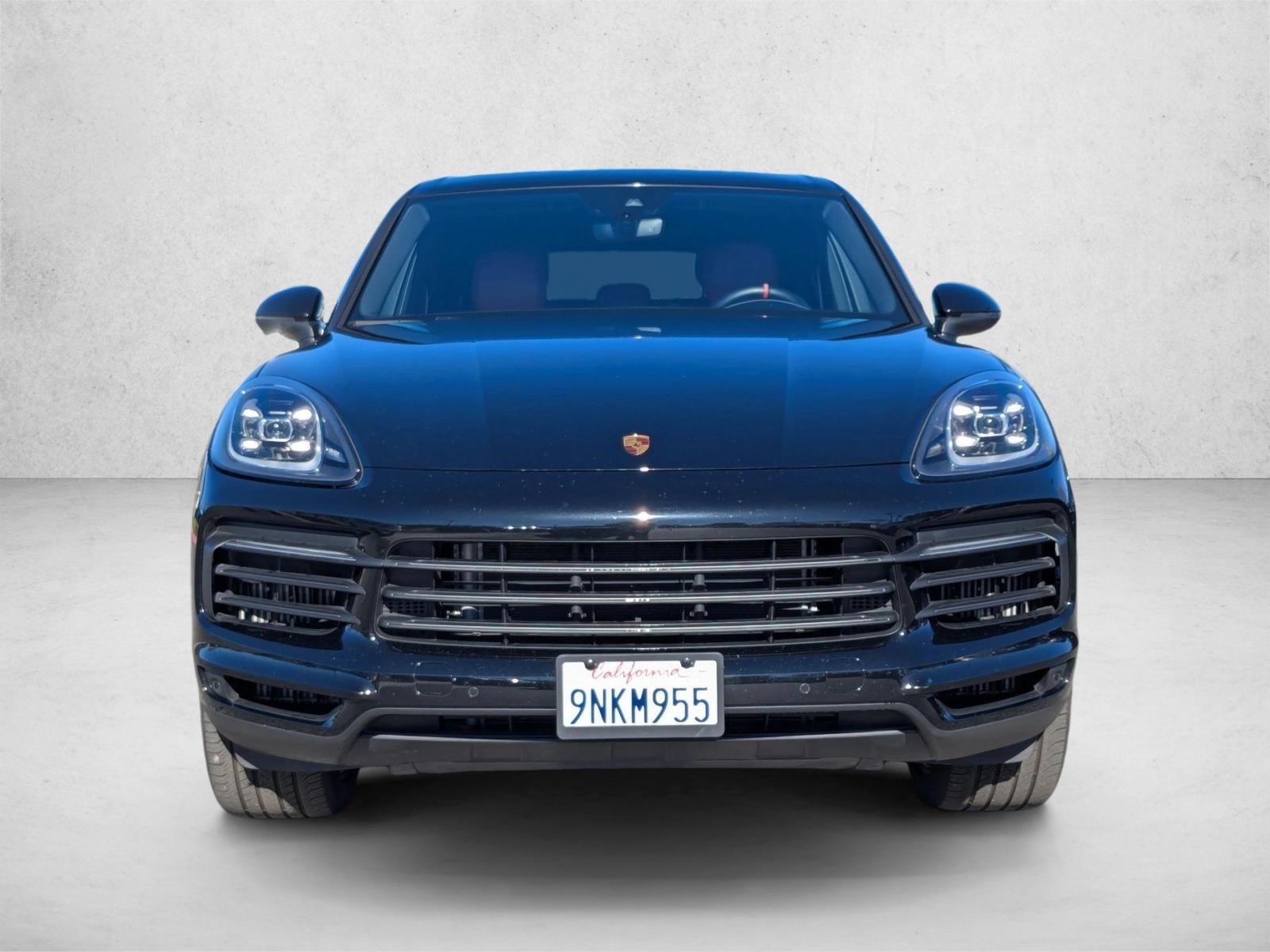 2023 Porsche Cayenne Platinum Edition photo 2