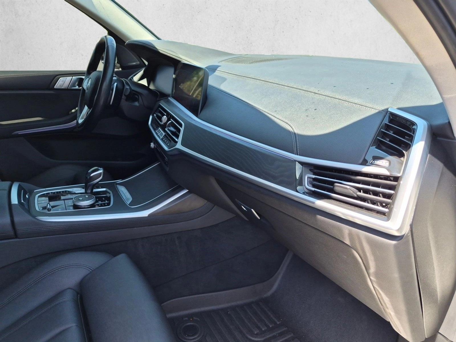 2021 BMW X7 40i - Photo 21