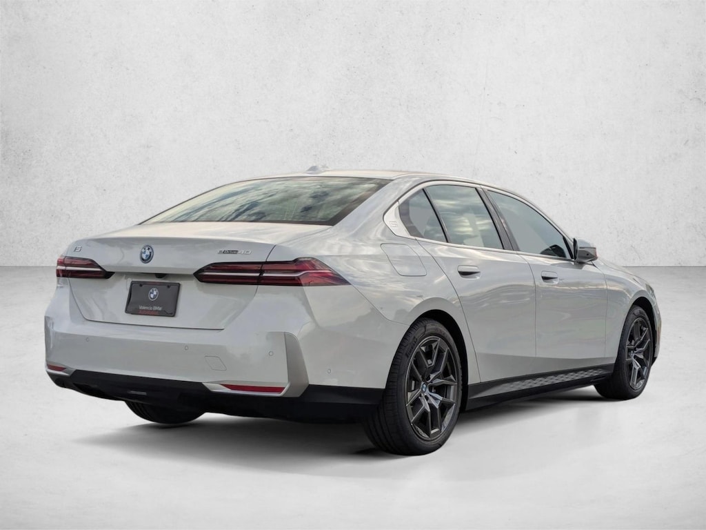 New 2026 BMW i5 eDrive40 Sedan