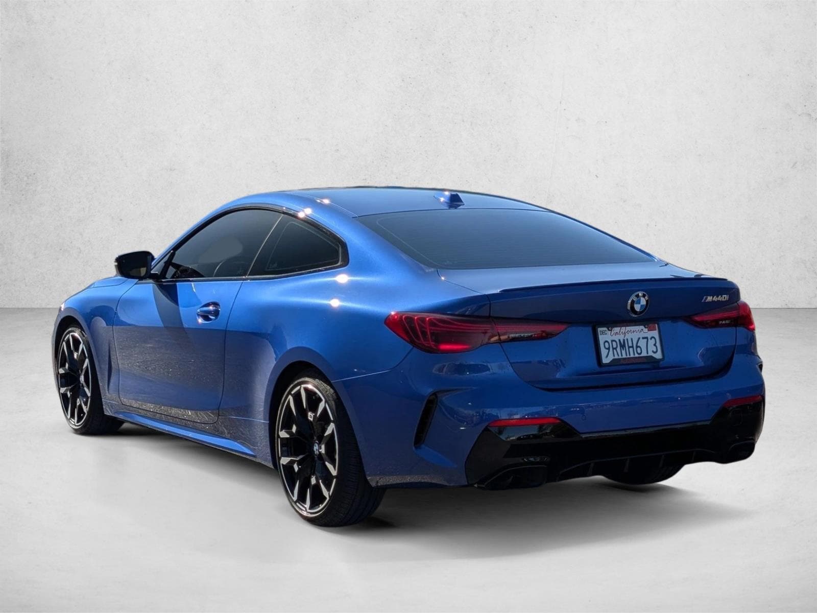 2025 BMW M440i photo 3