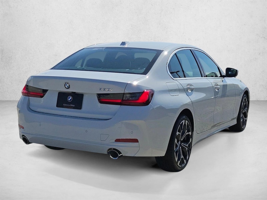 New 2026 BMW 330i Sedan
