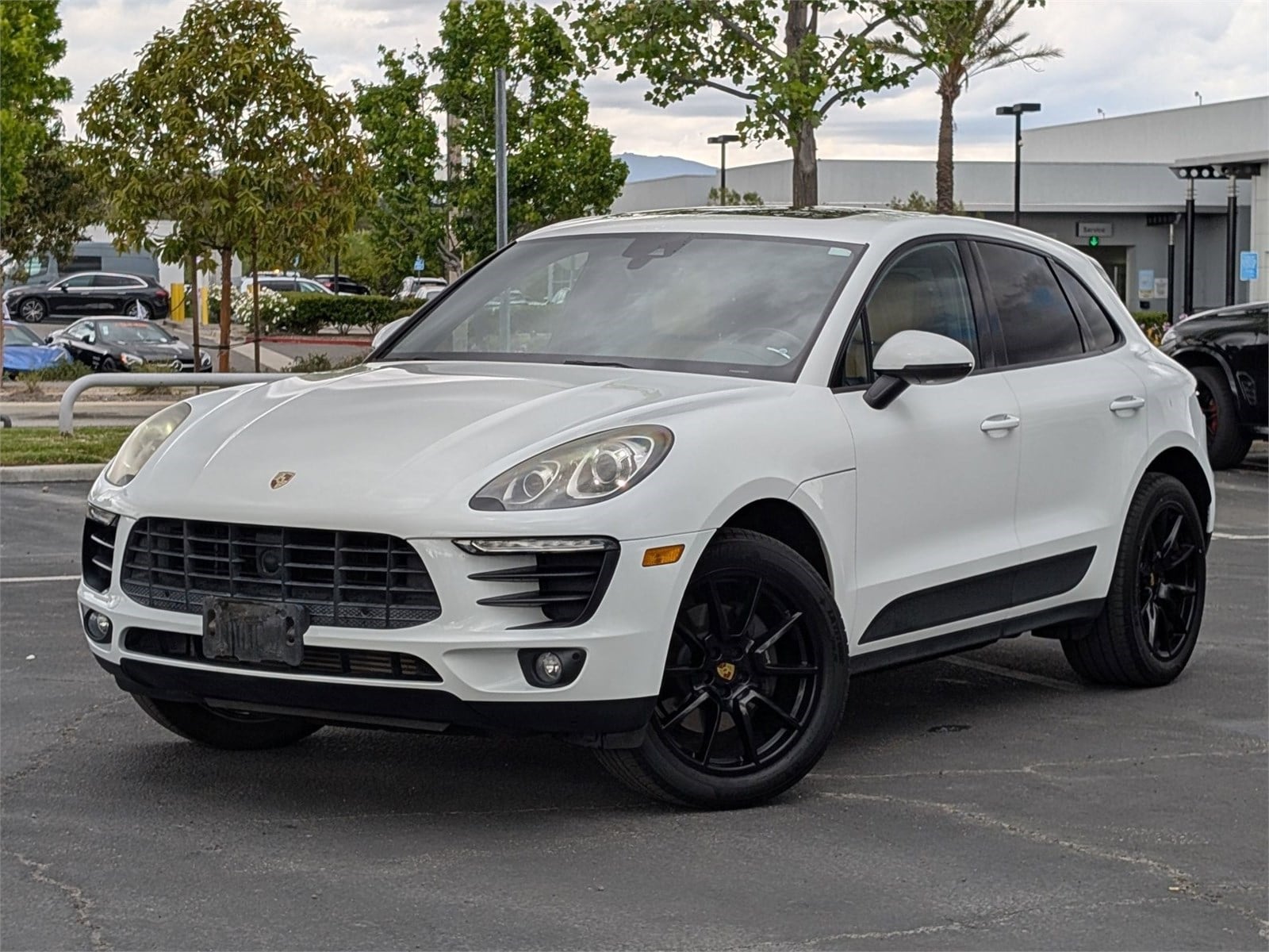 2017 Porsche Macan Base