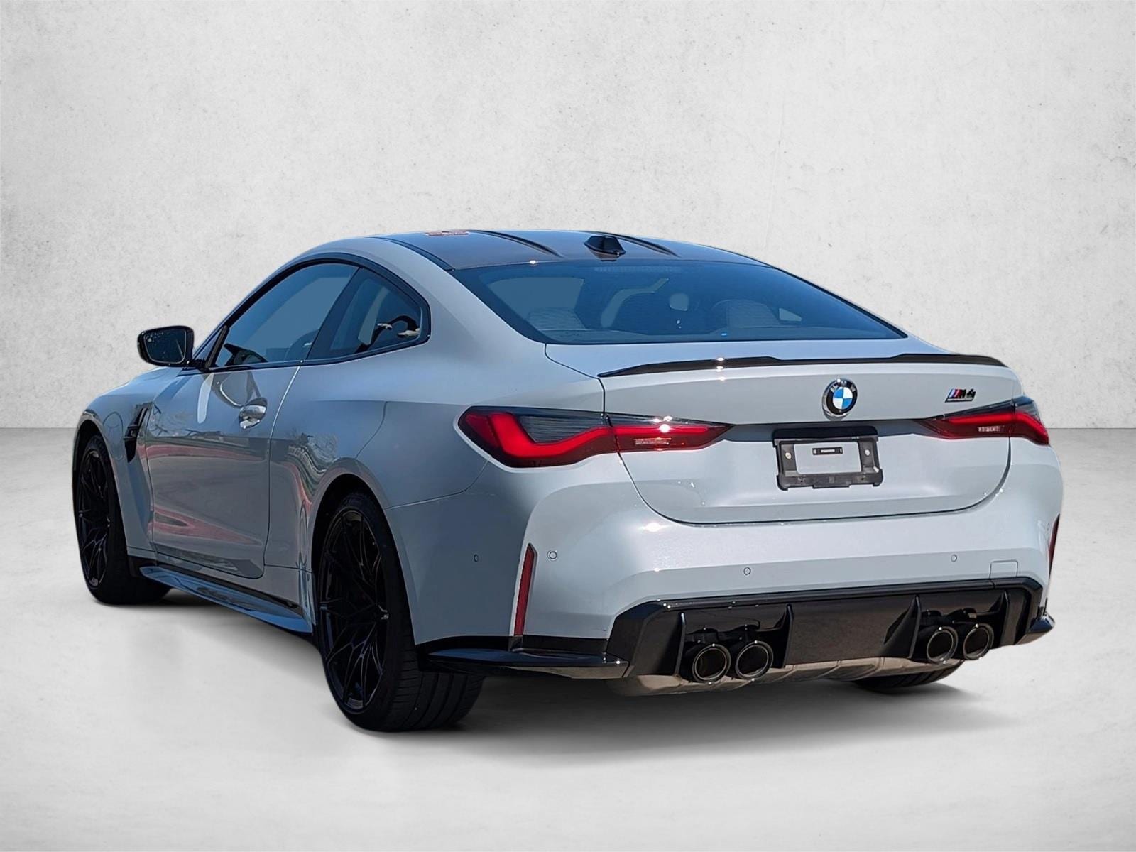 2024 BMW M4 Competition photo 3