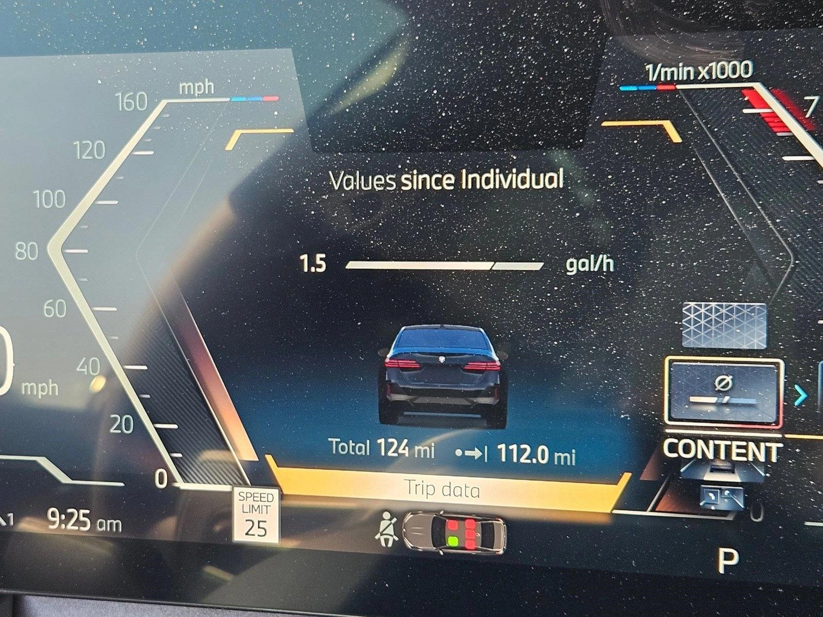 2025 BMW 5 Series 530i - Photo 10