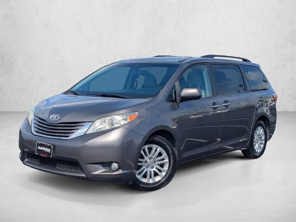 Used 2017 Toyota Sienna