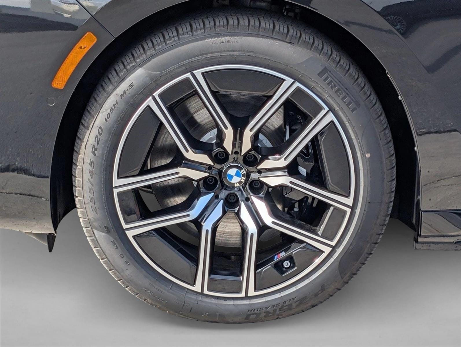 2026 BMW i7 60 - Photo 10