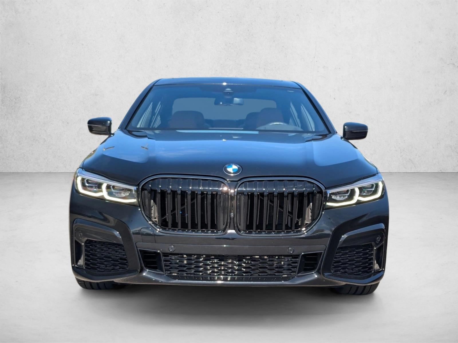 2022 Bmw 740i xDrive Sedan photo 2