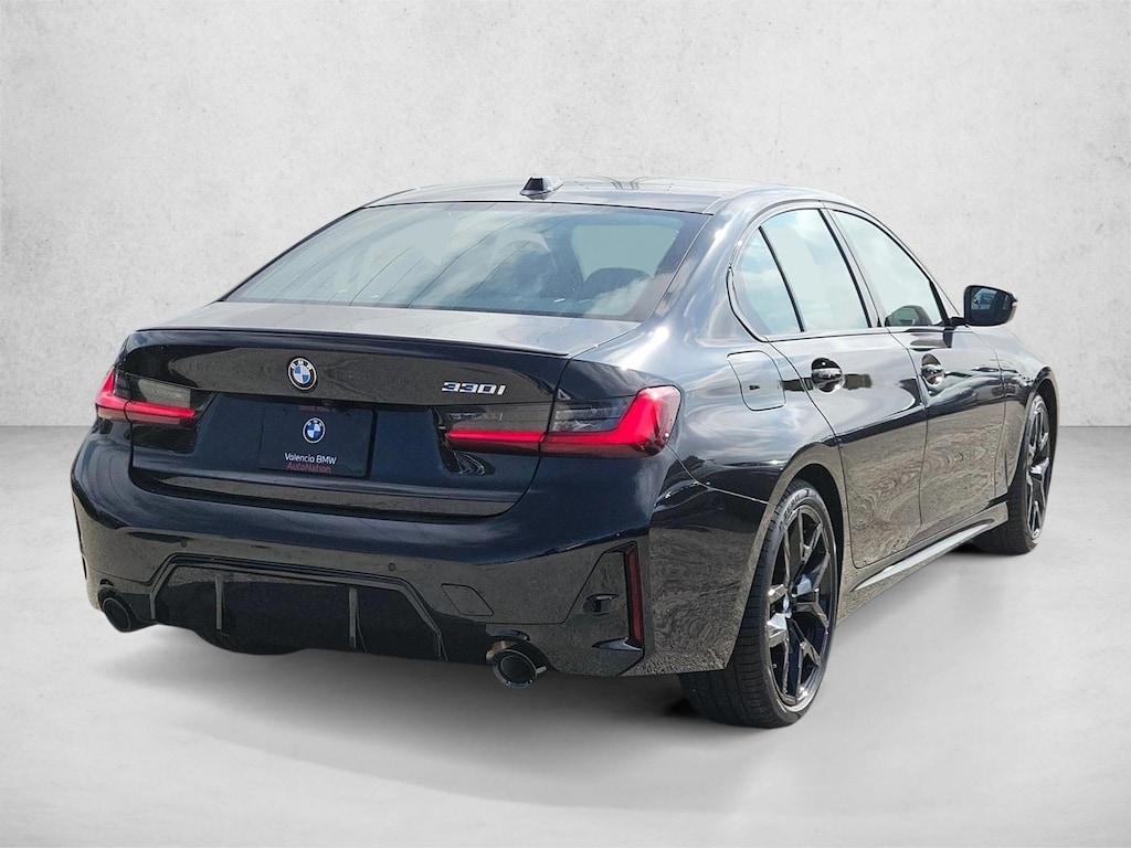 New 2026 BMW 330i Sedan