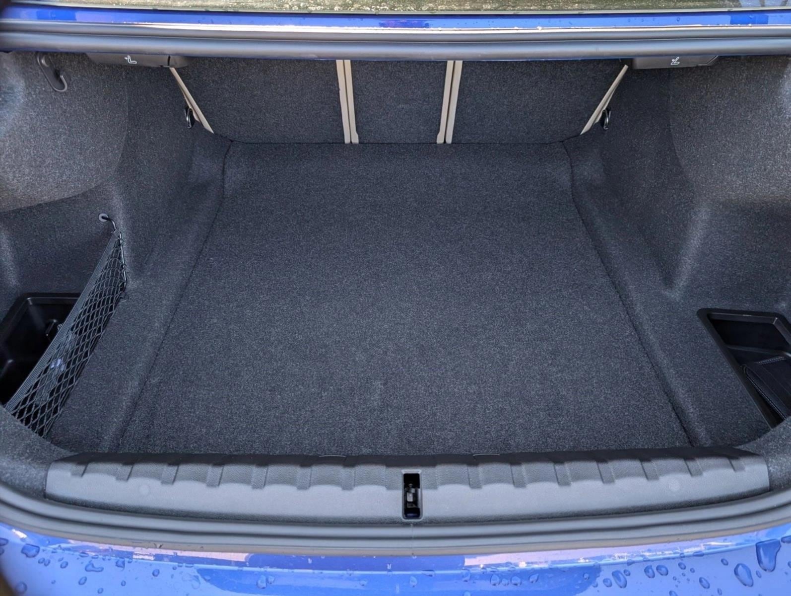 2025 BMW M440i photo 5