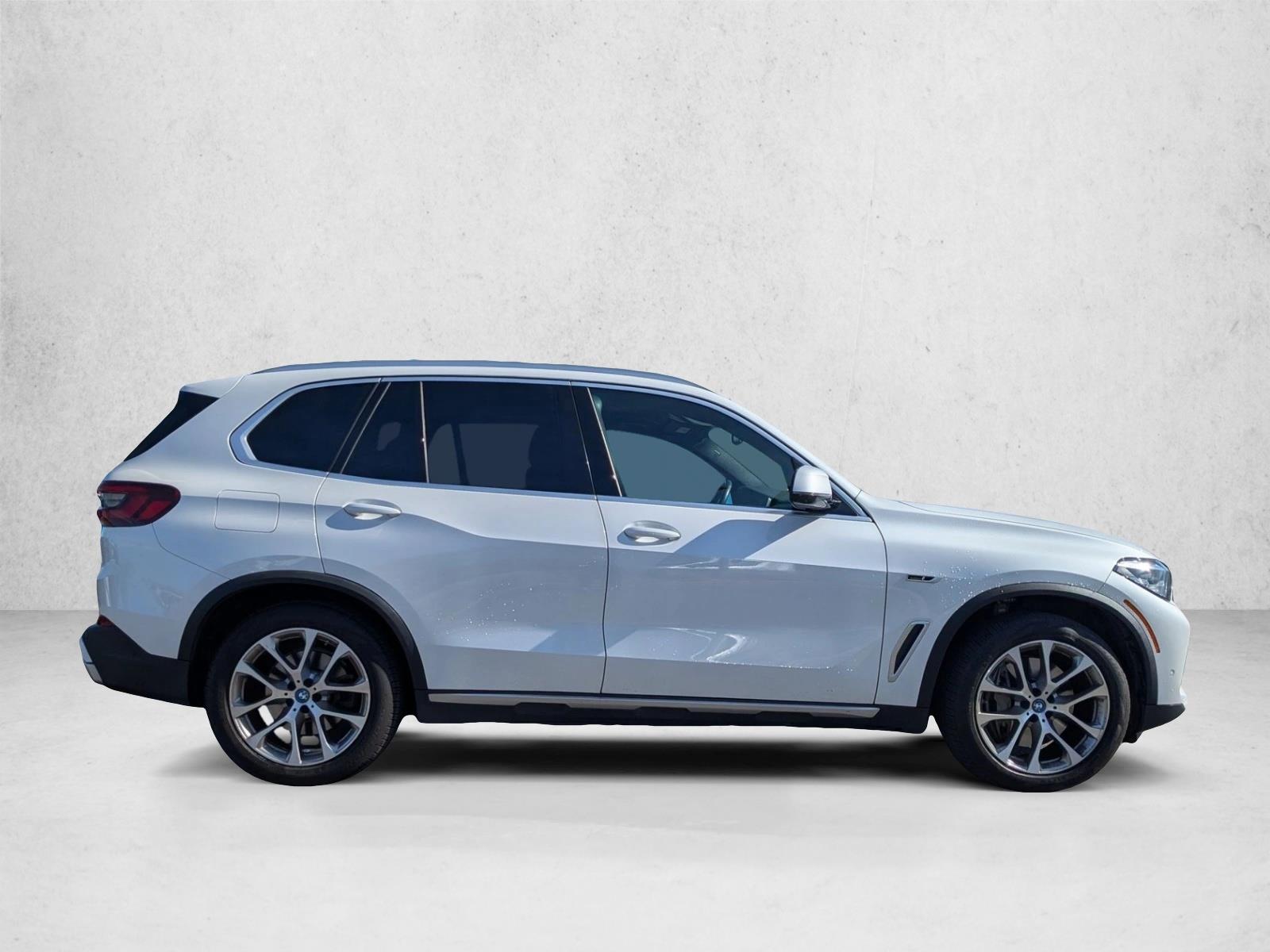 2023 Bmw X5 xDrive45e photo 3