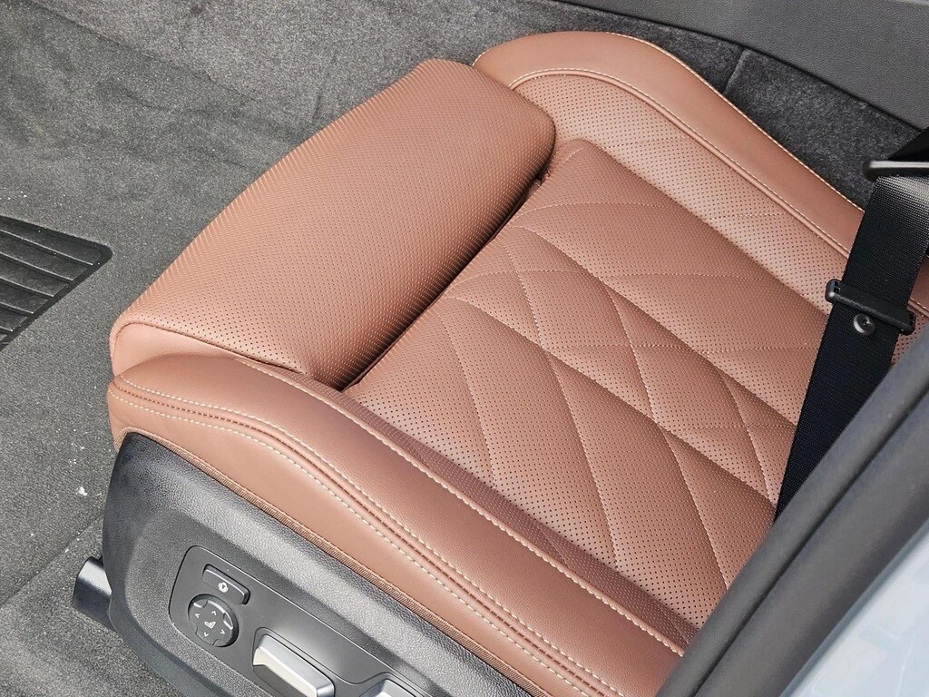 New 2026 BMW X5 PHEV xDrive50e SUV