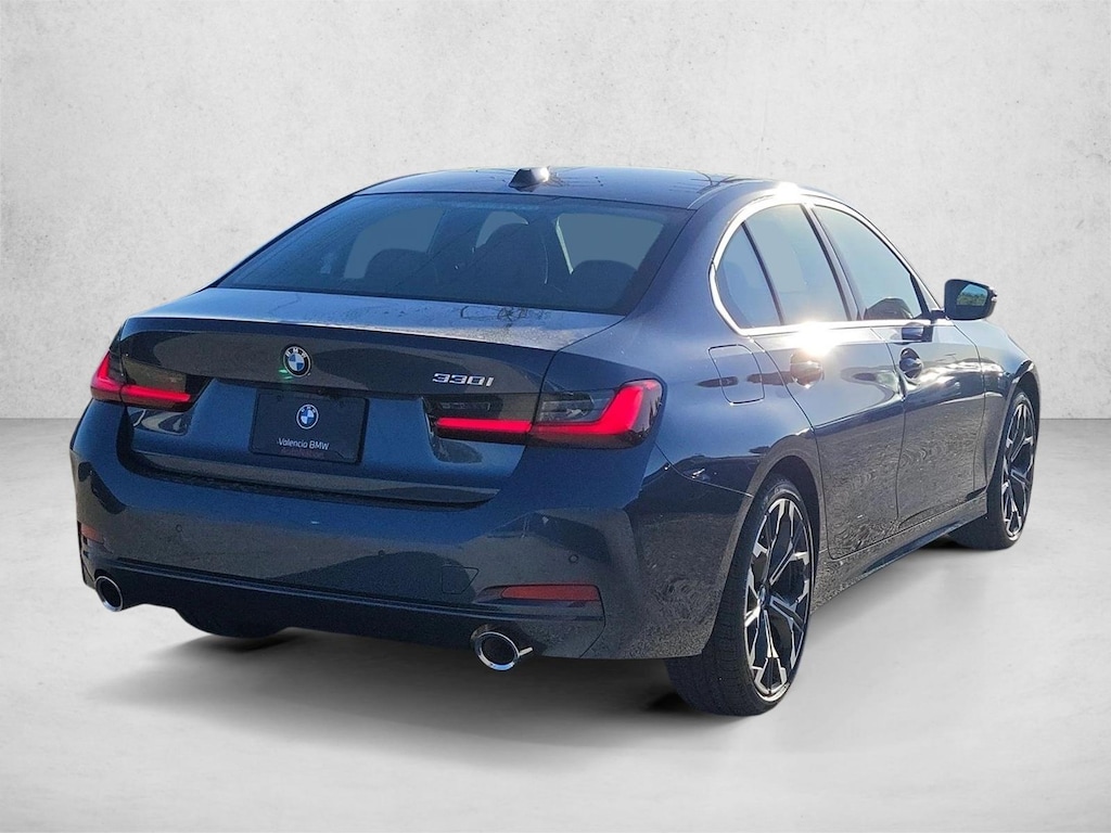 New 2026 BMW 330i Sedan