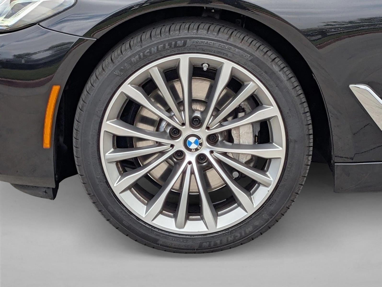 2023 BMW 5 Series 530i - Photo 25