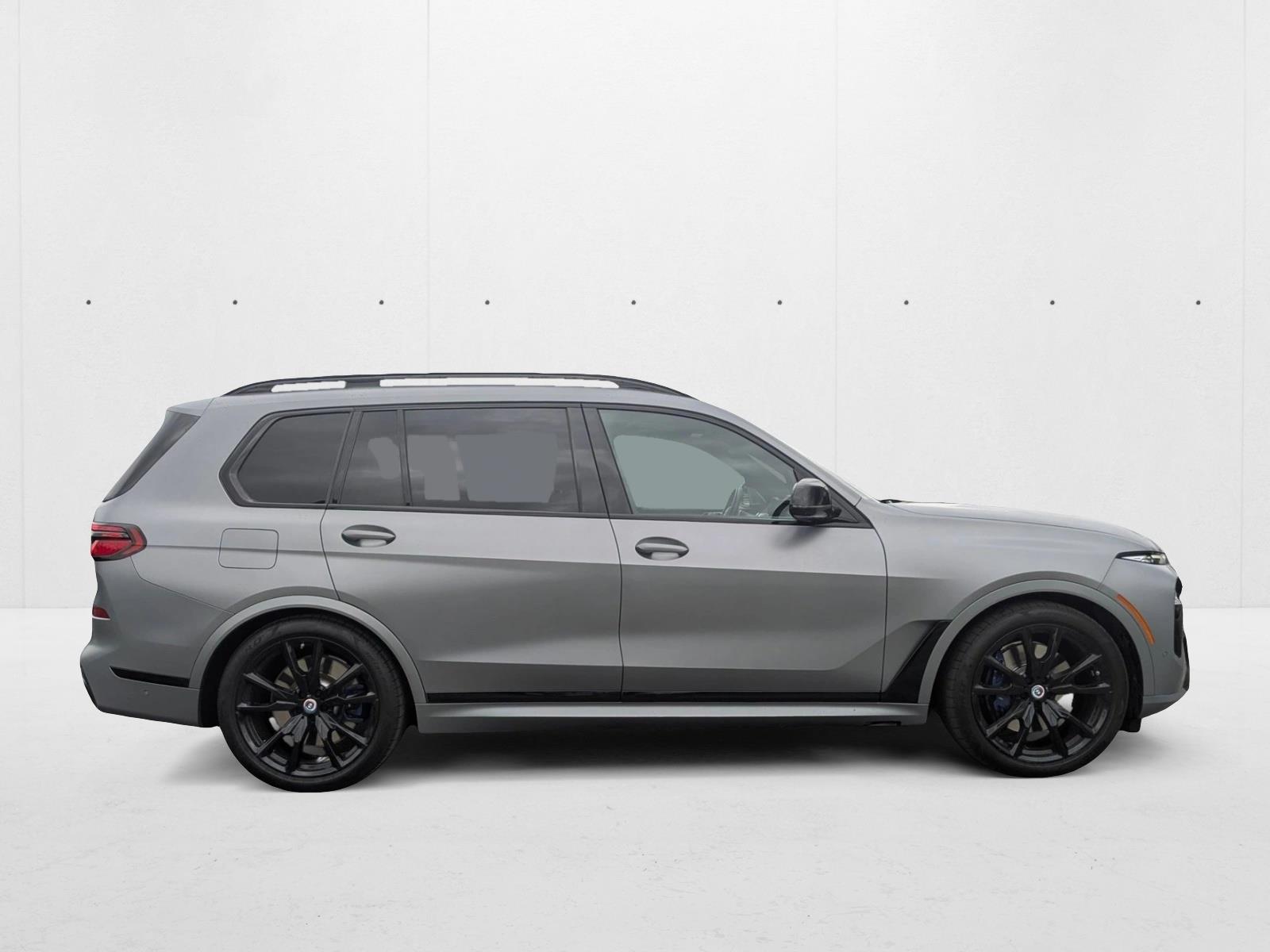 2023 Bmw X7 M60i photo 3