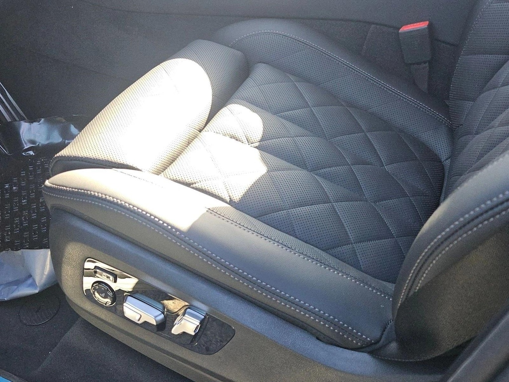 New 2026 BMW X5 PHEV xDrive50e SUV