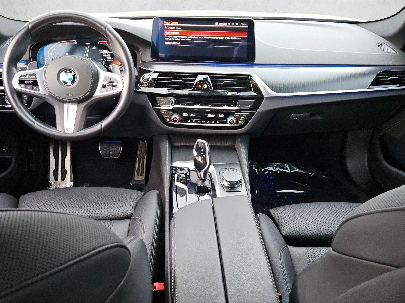 2023 BMW 5 Series 530i - Photo 18