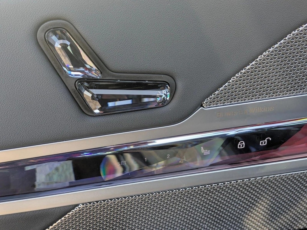 New 2026 BMW 750e xDrive Sedan