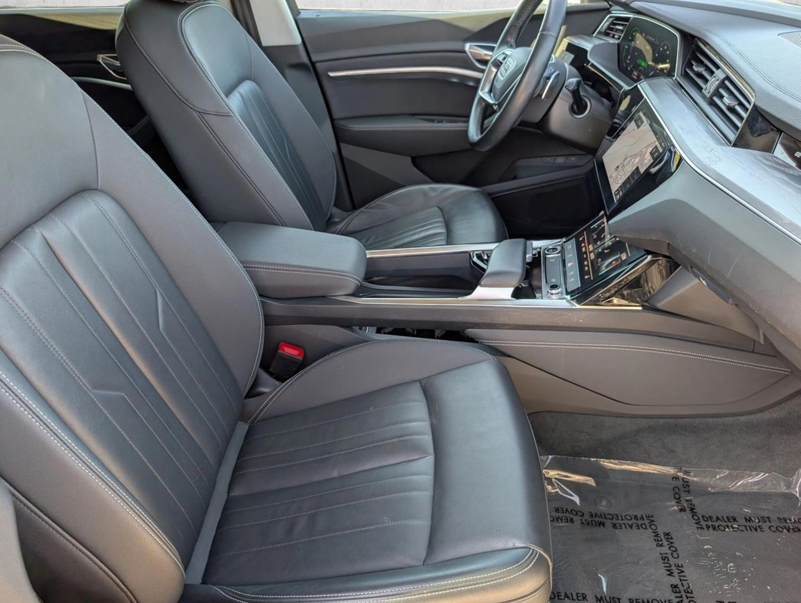 2023 Audi e-tron Premium - Photo 23