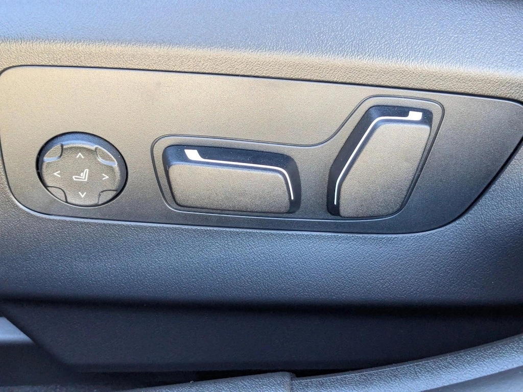 New 2026 BMW 530i Sedan