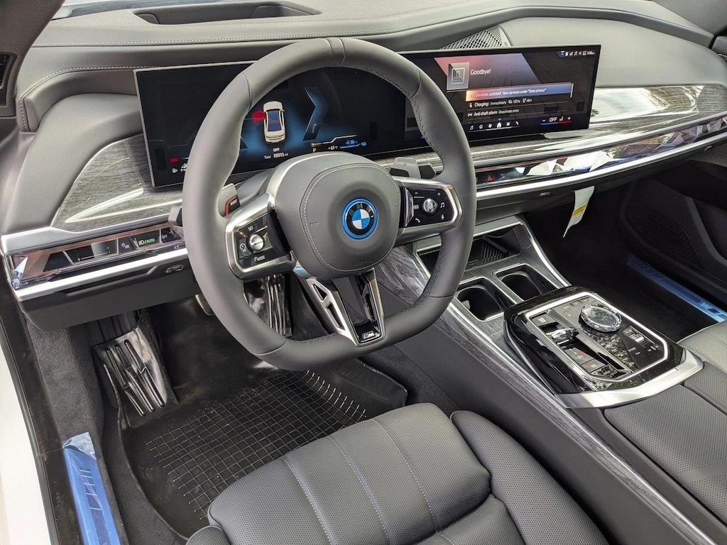 New 2026 BMW 750e xDrive Sedan