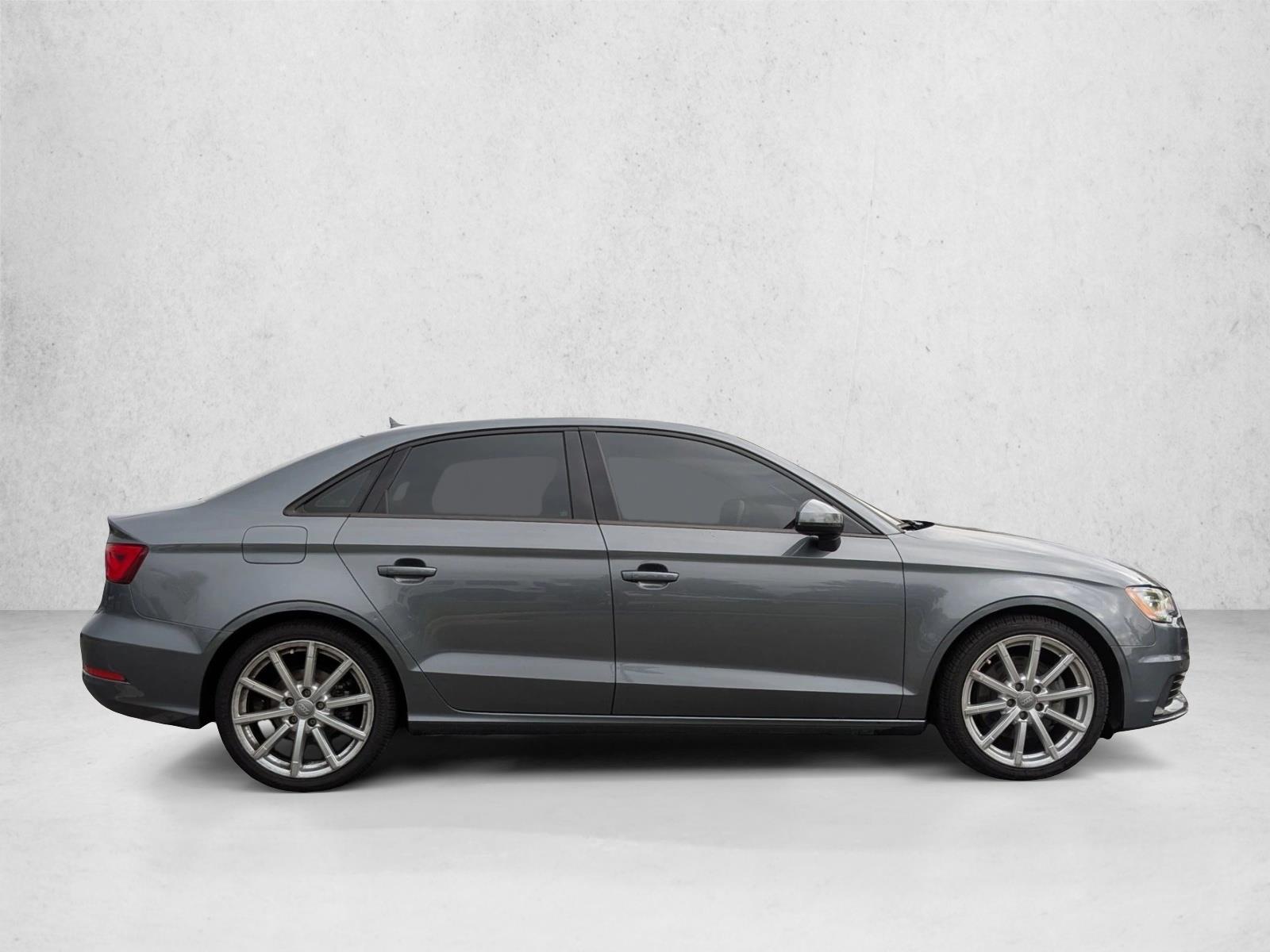 2016 Audi A3 1.8T Premium photo 4