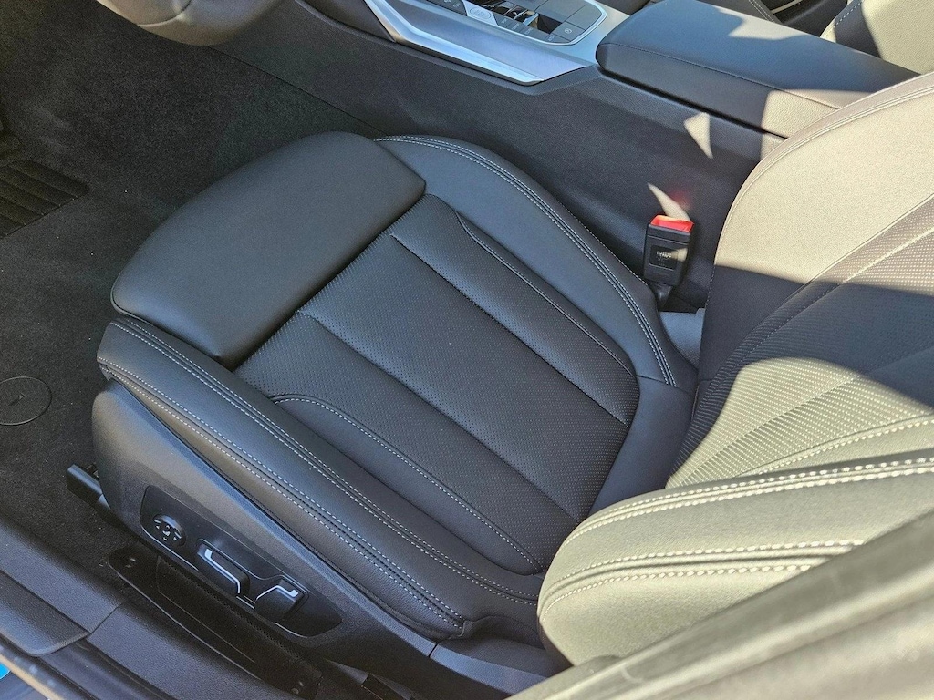 New 2026 BMW 330i Sedan