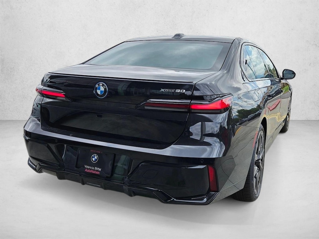 New 2025 BMW i7 xDrive60 Sedan