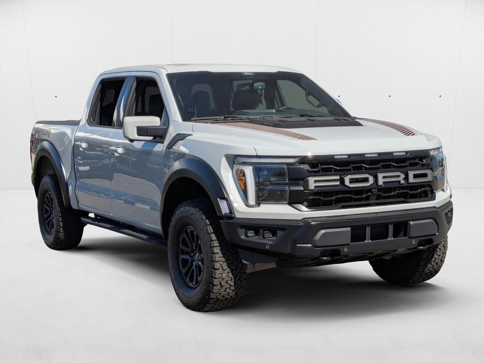 2024 Ford F-150 Raptor photo 3