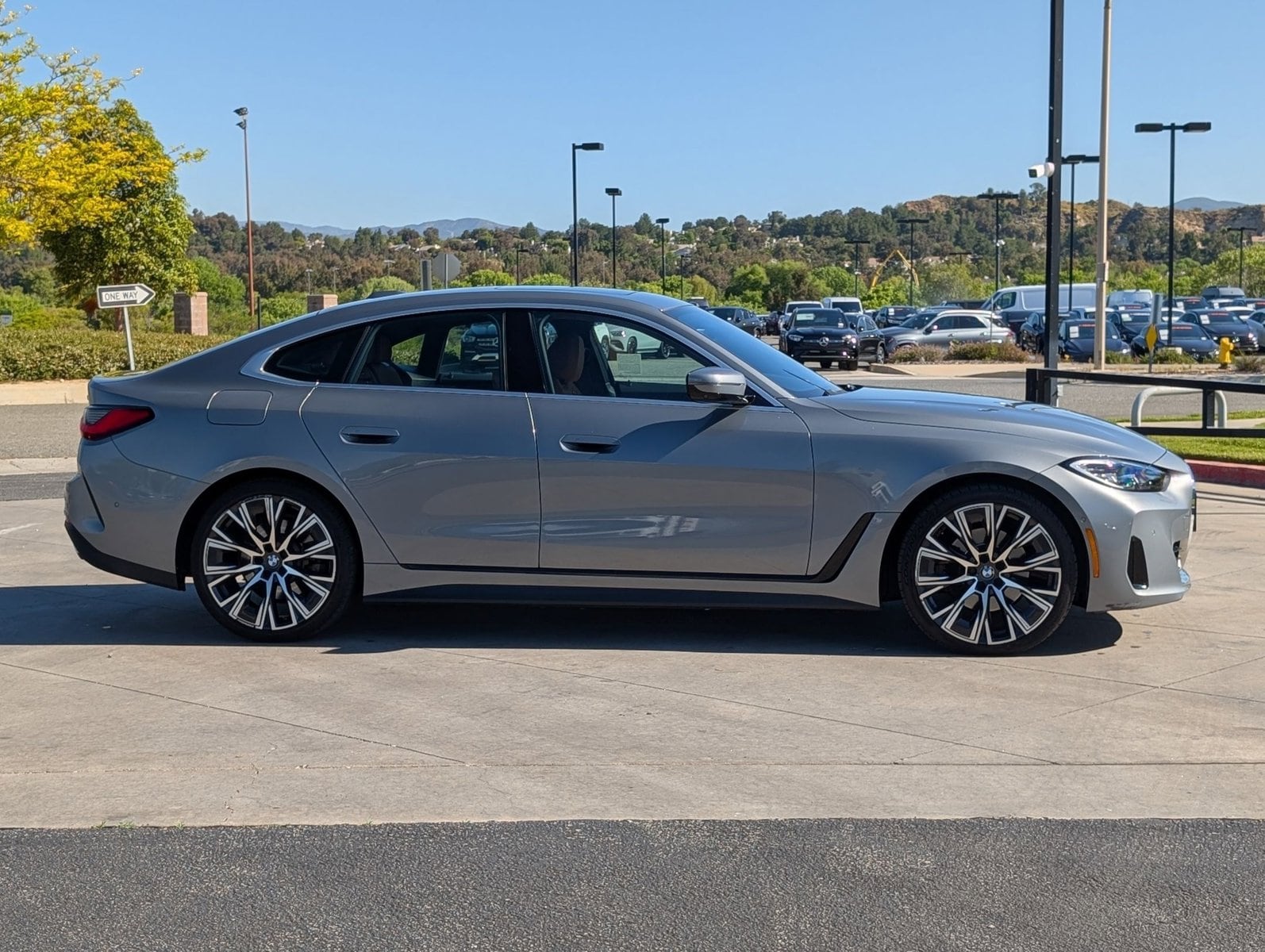 2023 BMW 430i photo 4