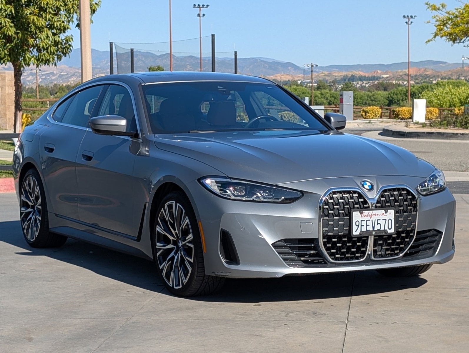 2023 BMW 430i photo 3