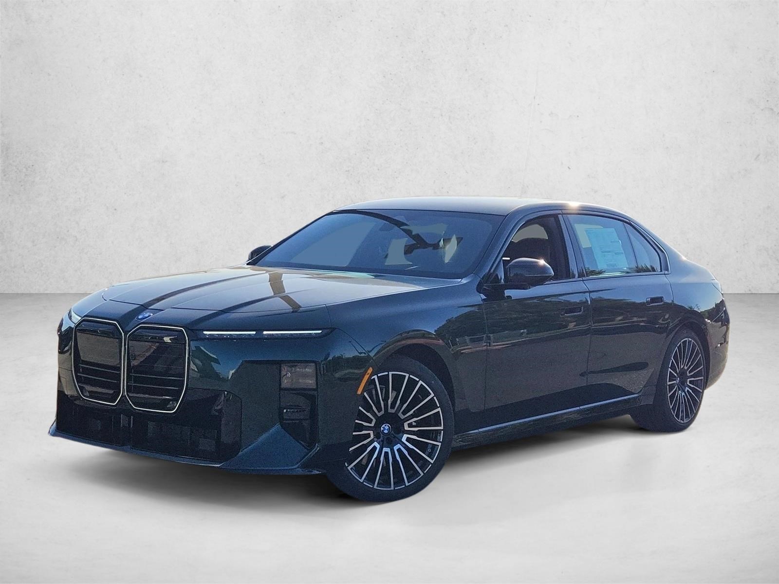2027 BMW 740i