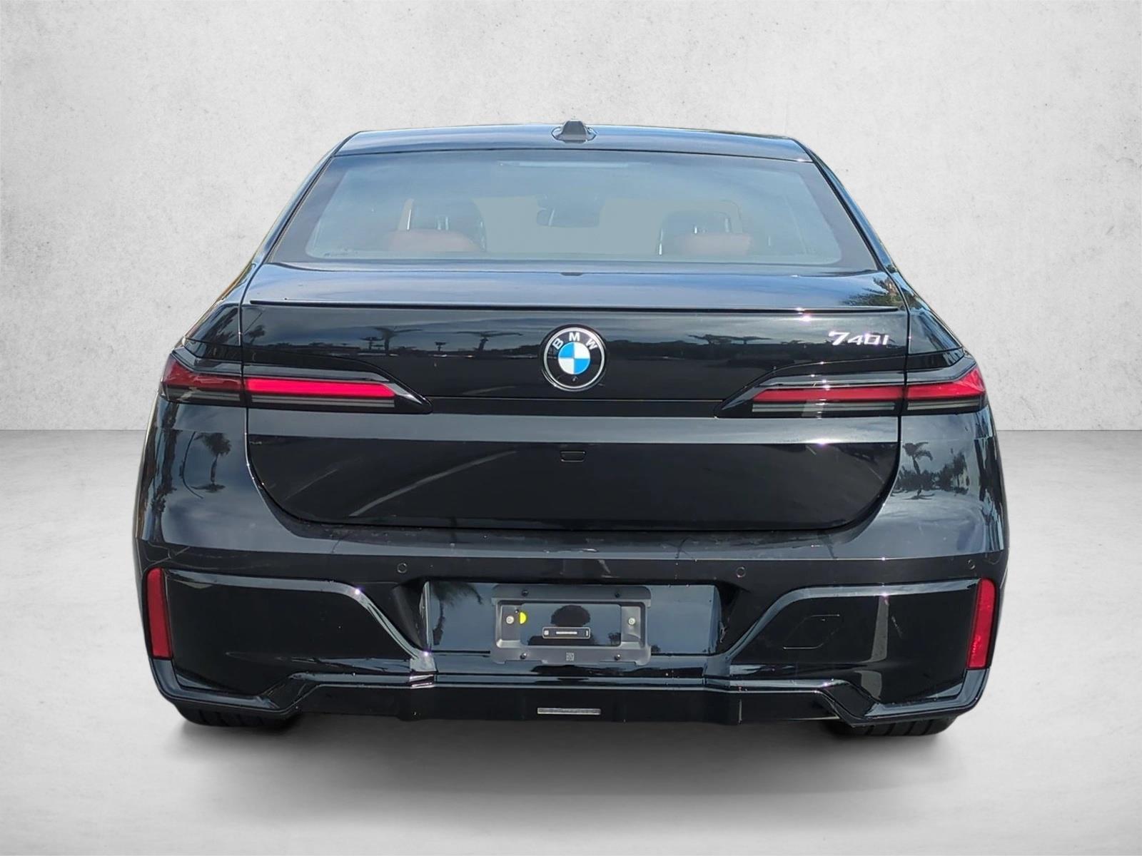 2026 Bmw 740i Sedan photo 4