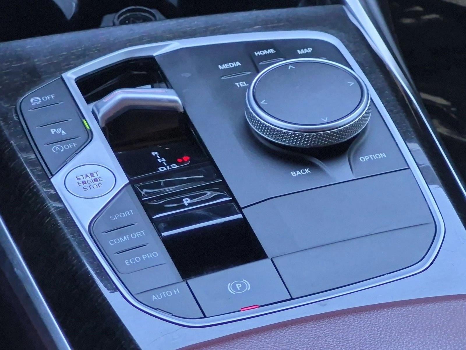 2023 BMW 3 Series 330i - Photo 12