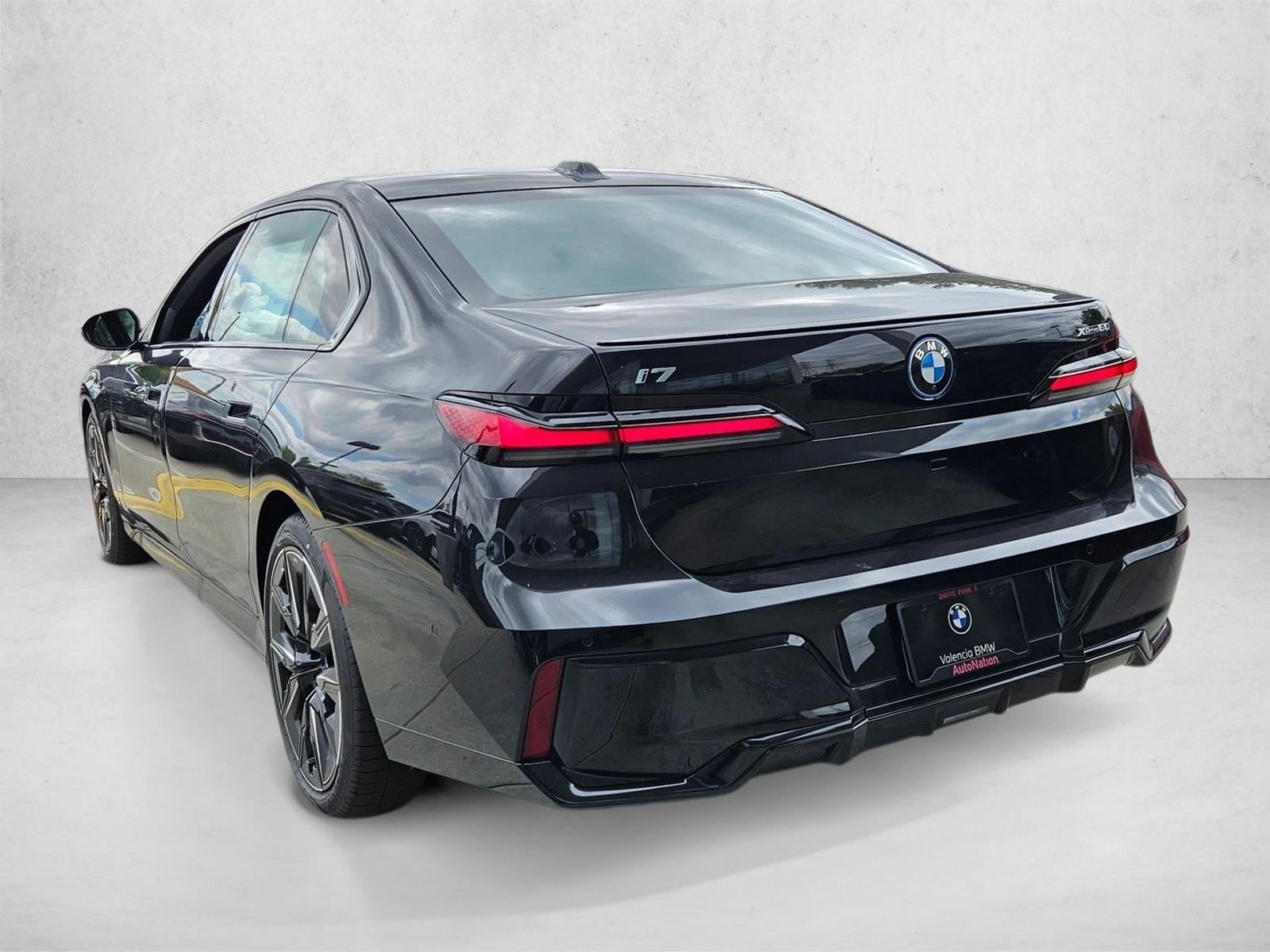 2025 BMW i7 60 - Photo 8