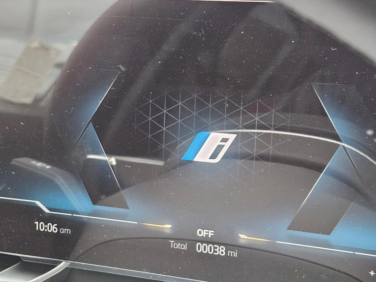 2025 BMW i7 60 - Photo 10