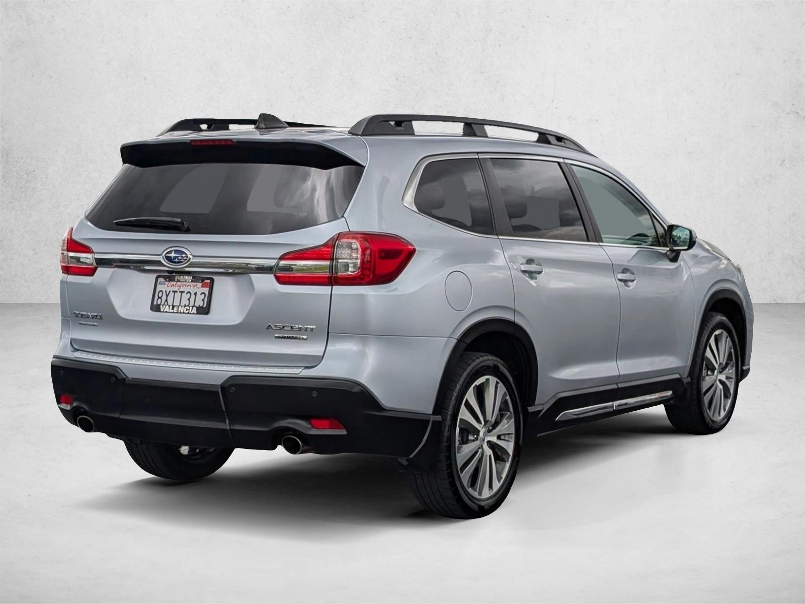 2021 Subaru Ascent Limited 7-Passenger photo 4