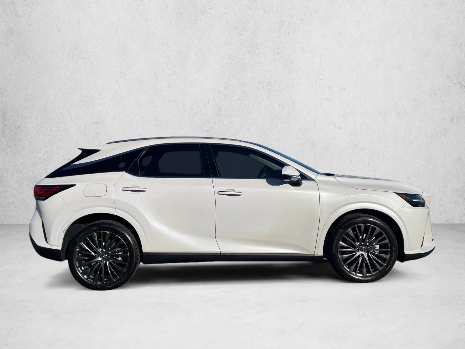 Used 2024 Lexus RX 450h+ Luxury SUV