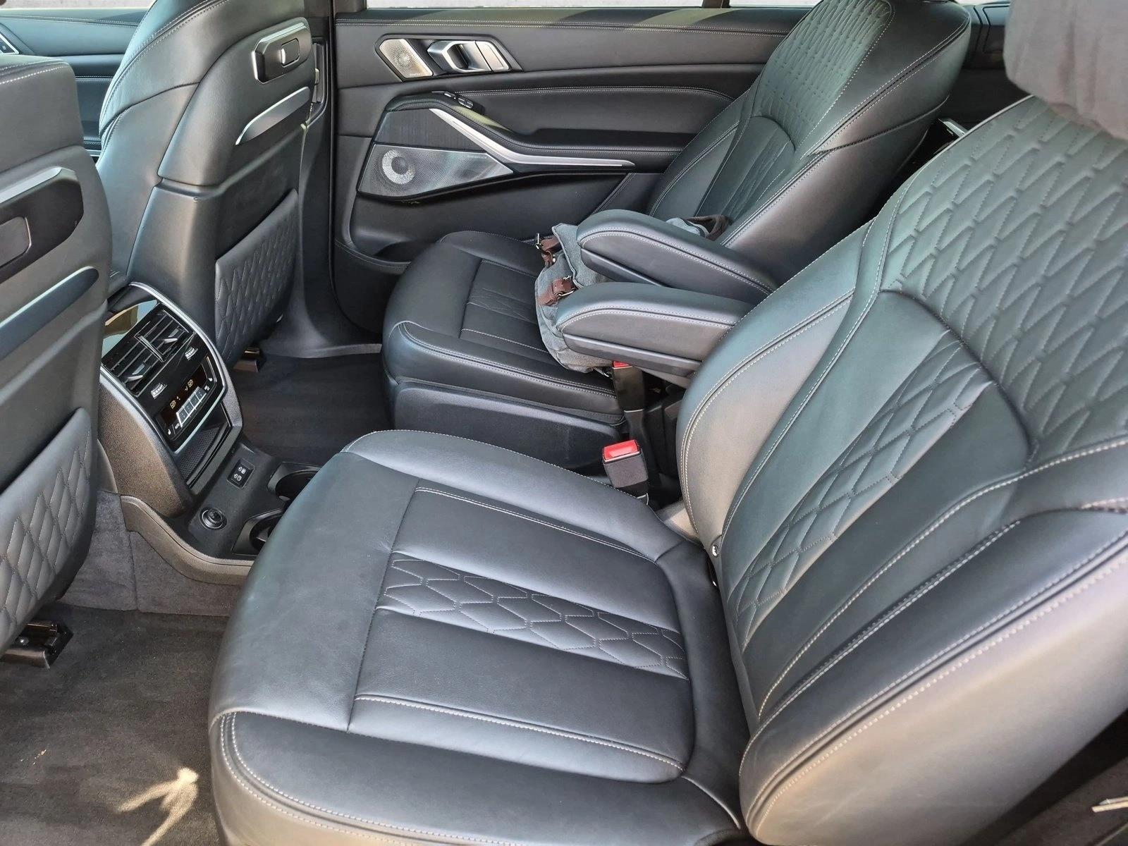 2025 BMW X7 ALPINA XB7 - Photo 21
