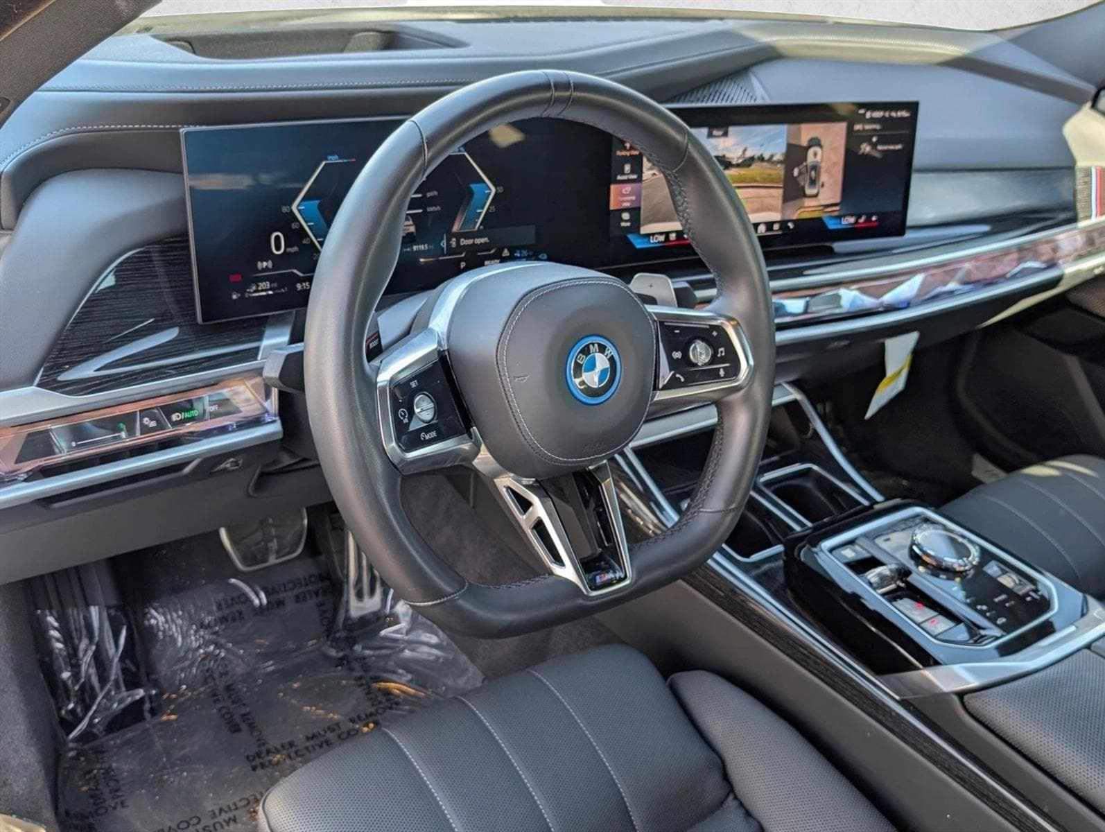 2026 BMW 7 Series 750e - Photo 10