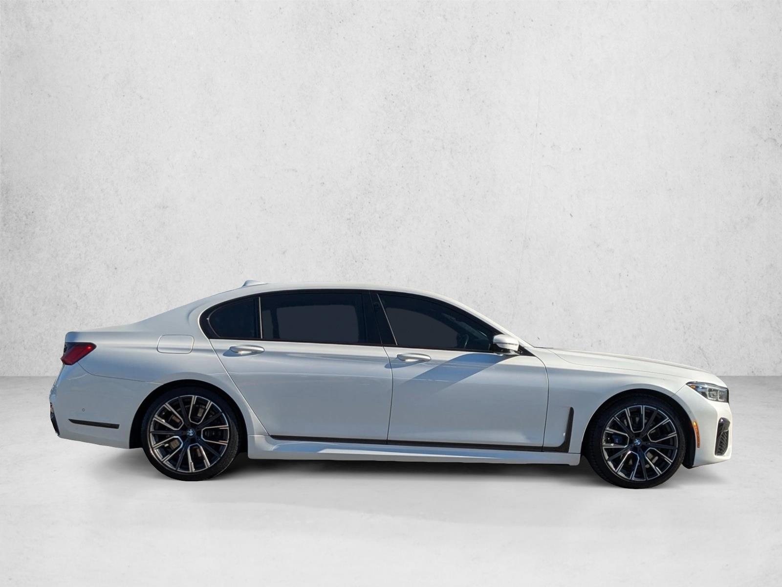 2020 Bmw 750i xDrive Sedan photo 4