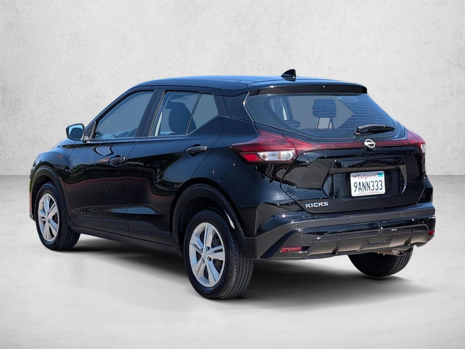 2022 Nissan Kicks S - Photo 8