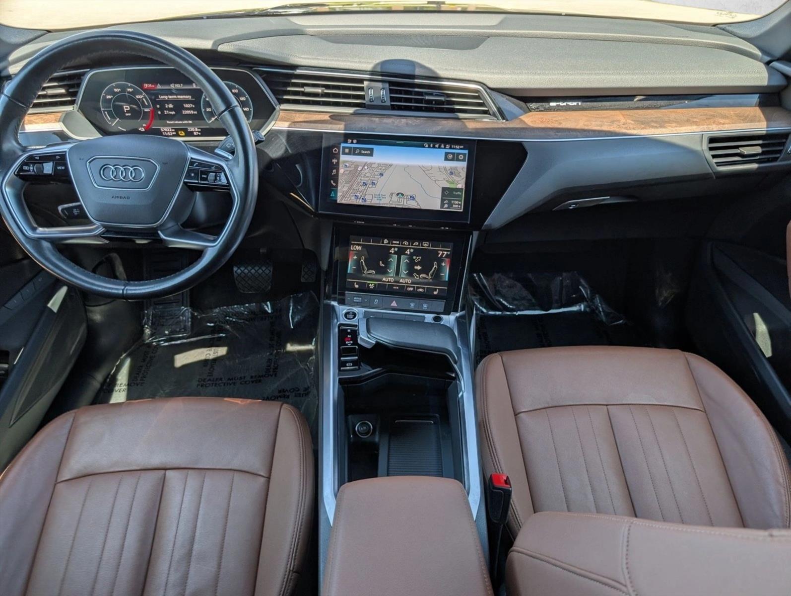 2022 Audi e-tron Premium - Photo 19