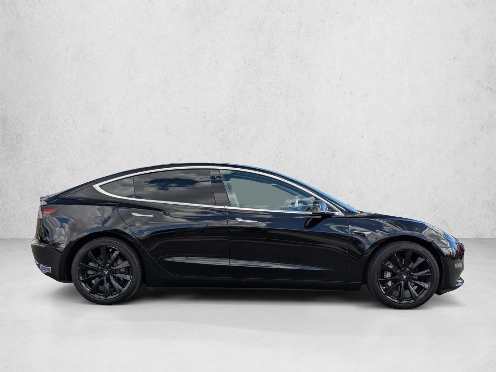 2019 Tesla Model 3 Standard Range Plus photo 4